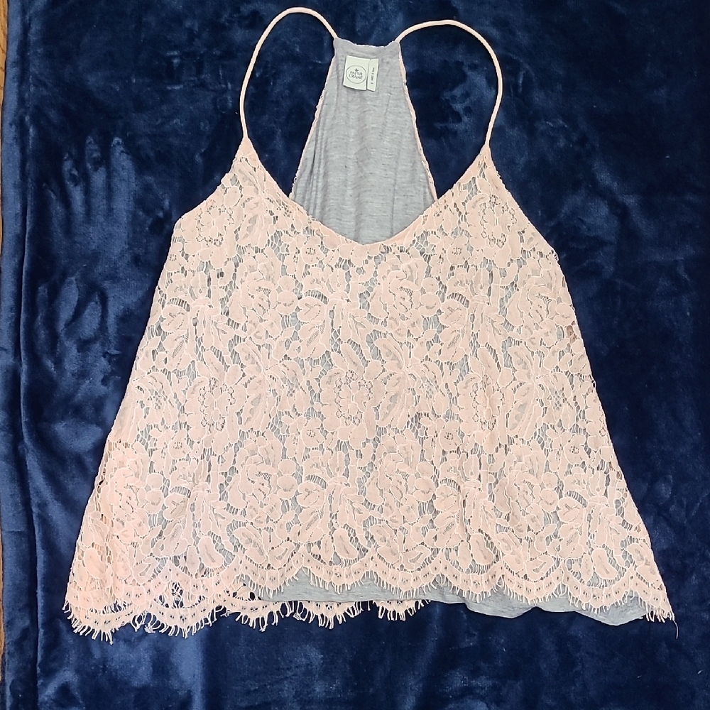 Woman's Lace Tank Top in Pink size S